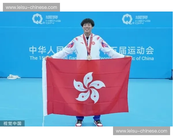 中国香港球员黄泽林德拉海滩站救赛点，三盘憾负科博利无缘四强